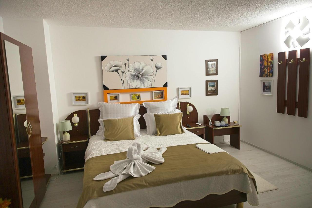 Casa Mina Hotel Busteni Luaran gambar